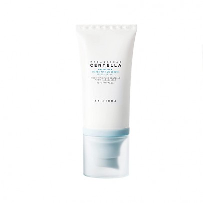 SKIN1004 Madagascar Centella Hyalu-Cica Water-Fit Sun Serum - apsauginis serumas SPF kremas nuo saulės - odoscentras.lt